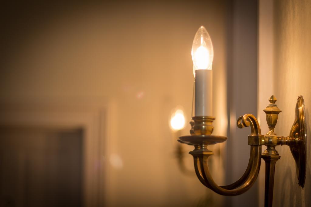 Villiers Lodge Surbiton ภายนอก รูปภาพ